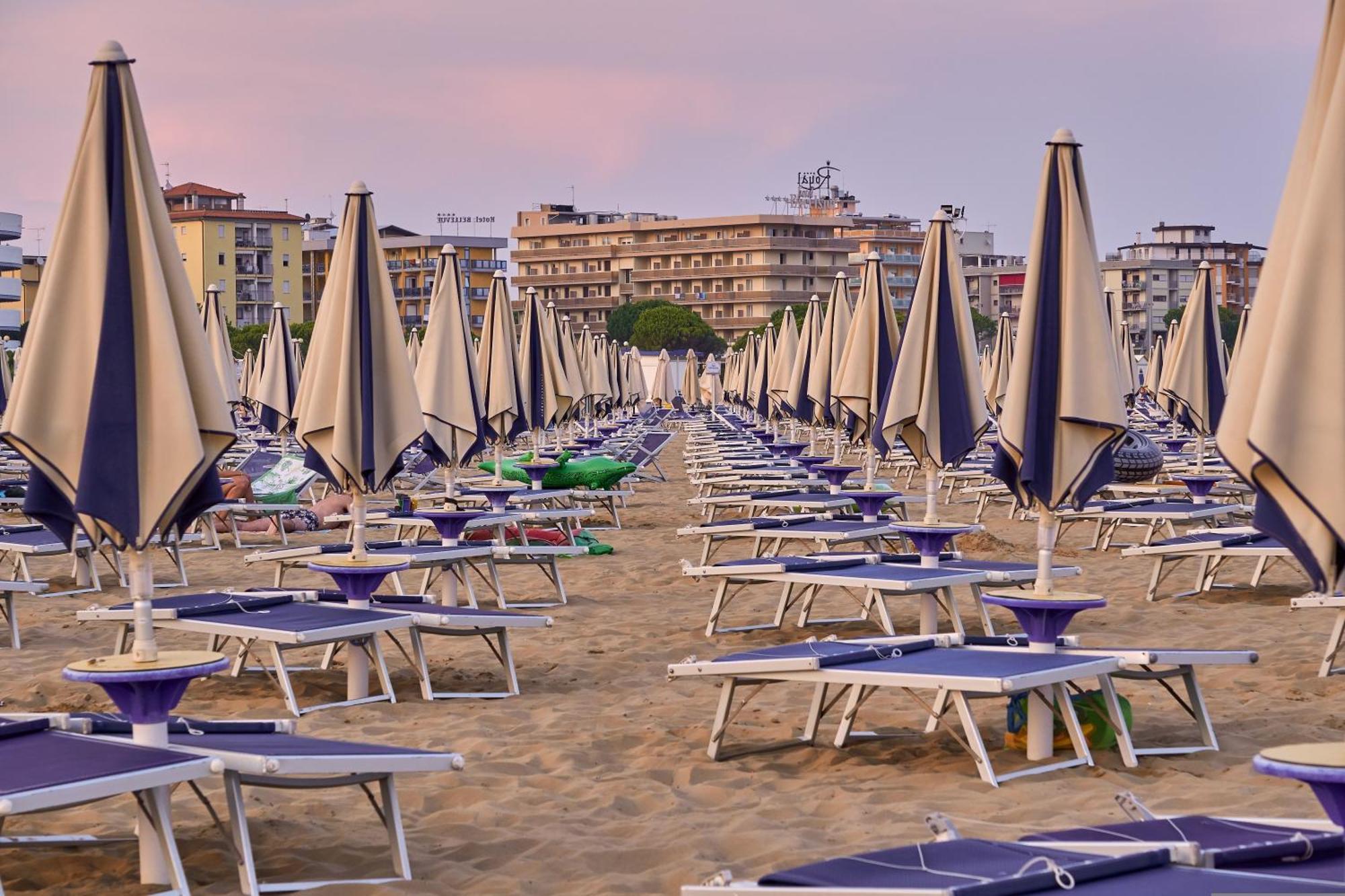 White Apartment With Terrace - Beahost Bibione Dış mekan fotoğraf